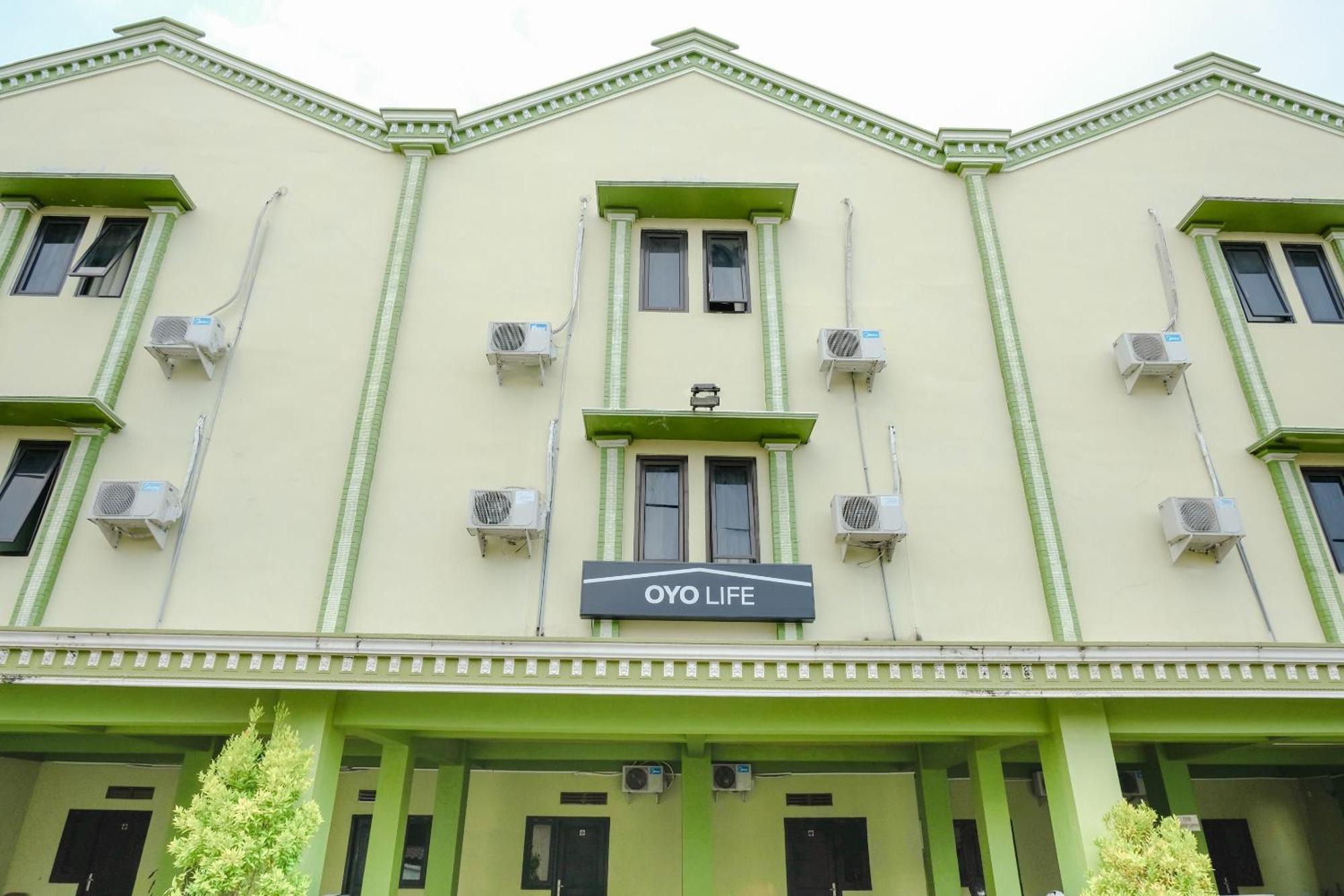 Oyo Life 2508 Alba Suites Homestay Syariah تولونغاغونغْ المظهر الخارجي الصورة
