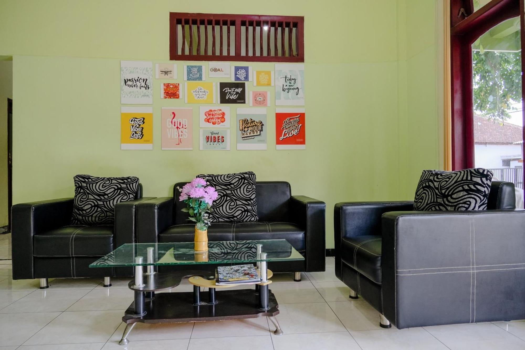 Oyo Life 2508 Alba Suites Homestay Syariah تولونغاغونغْ المظهر الخارجي الصورة